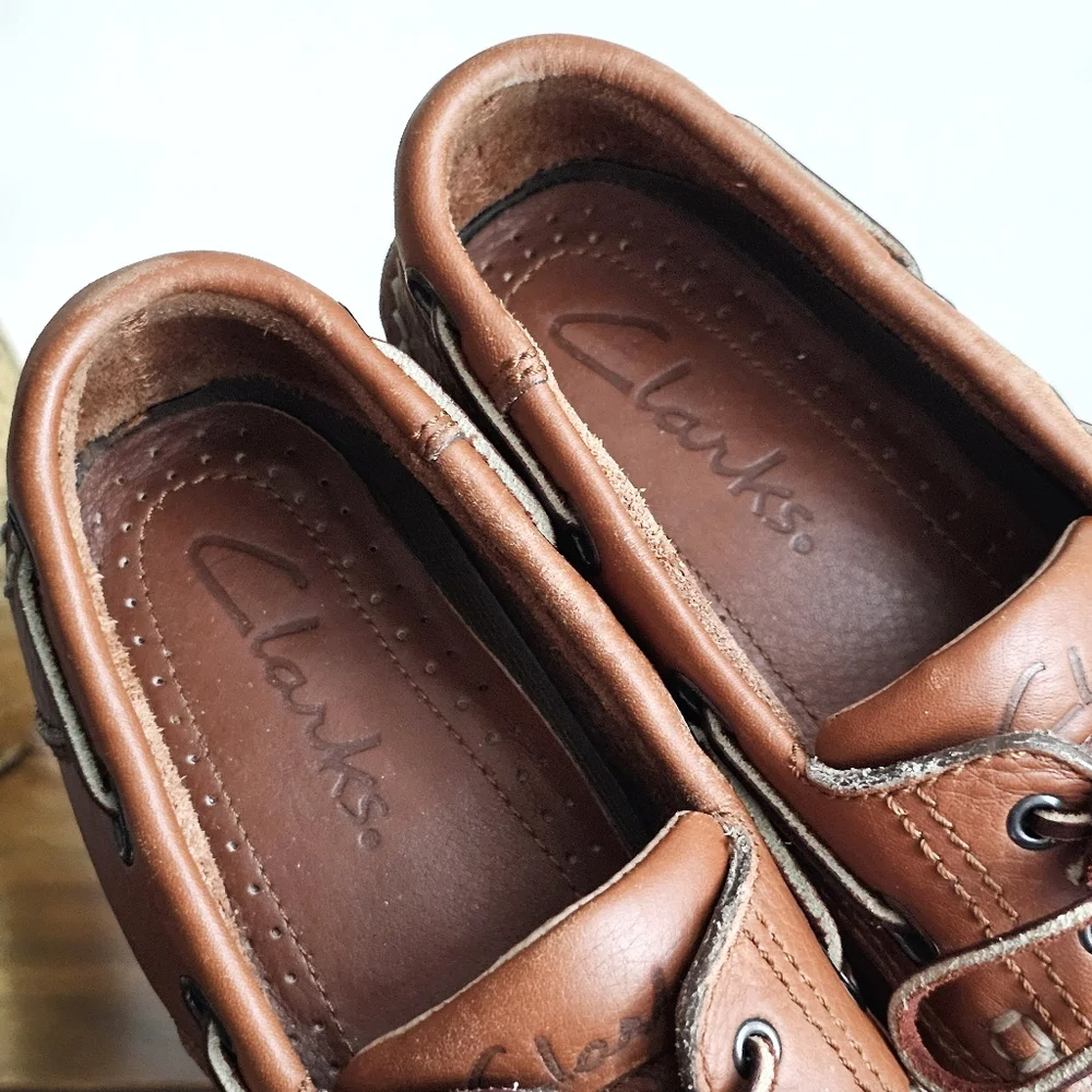Clarks Brown Leather Boat Shoes Men’s 9M Classic Moc Toe Loafers